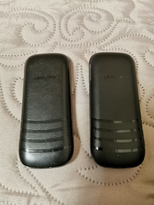 Telefon Samsung cu butoane