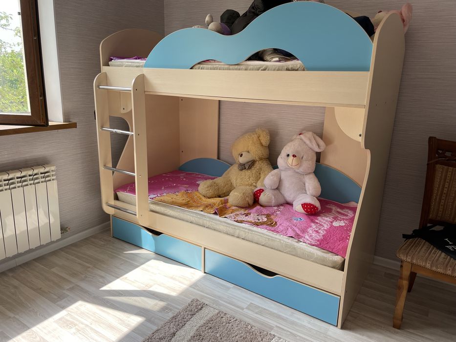 Детский кровать