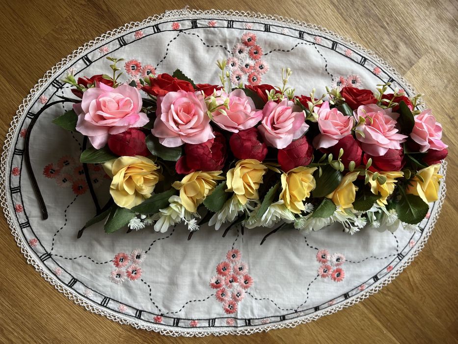 Диадема с цветя за народна носия