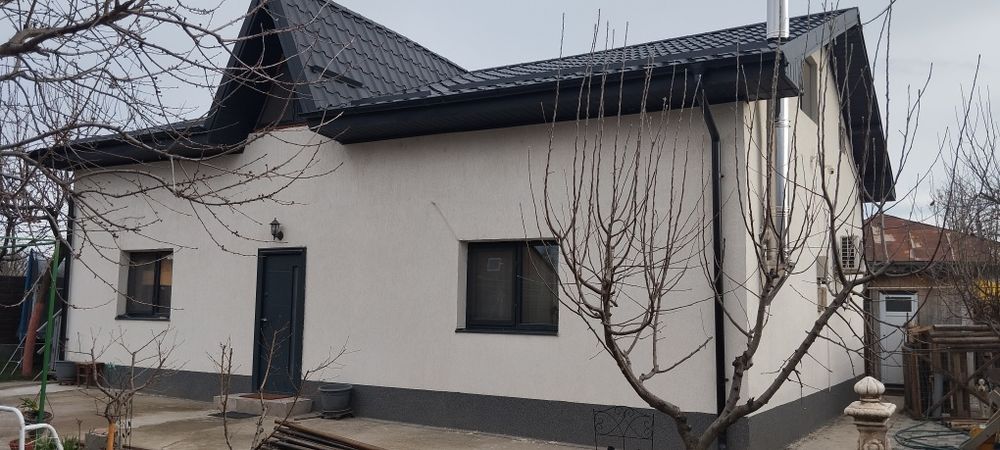 Vând sau schimb casă Cârcea