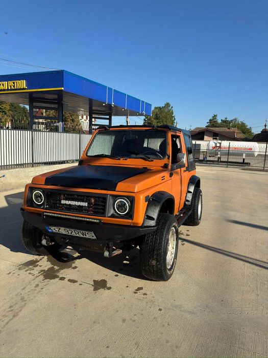 Suzuki samurai offroad