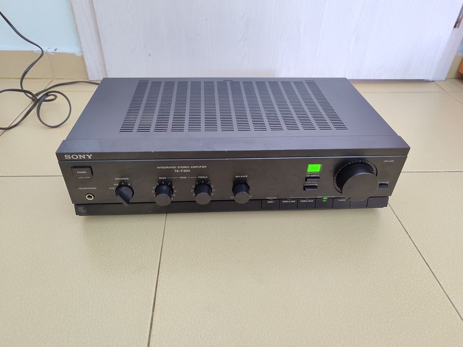 Усилвател Sony TA-F 200 2x60 вата Отличен