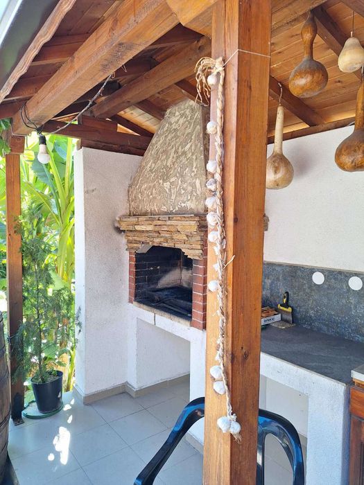 Продава къща в с. Ощава, общ. Сандански