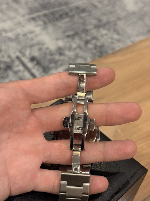 Продам часы Tissot