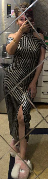 Платье красивые много вариантов пишите скину фото и видео в живую