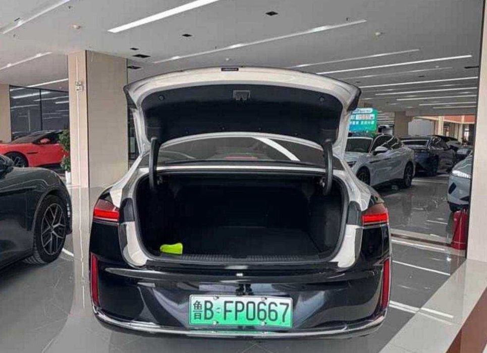 Roewe M7 Foizsiz Rassrochkaga