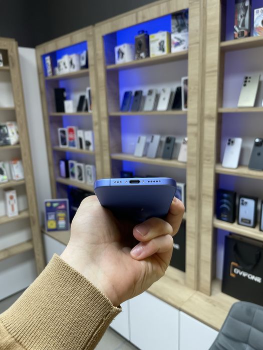 Apple iPhone 16, Bluemarin, 128 GB, Excelent