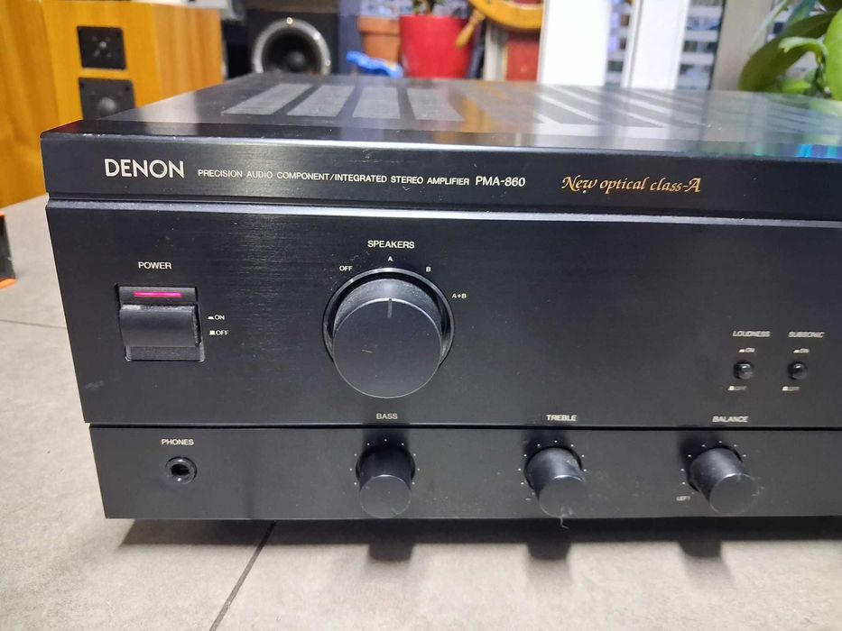 Denon PMA-860 stereo amplifier