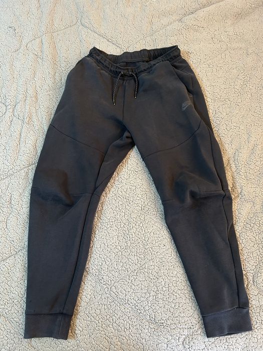 Nike tech fleece черно долнище