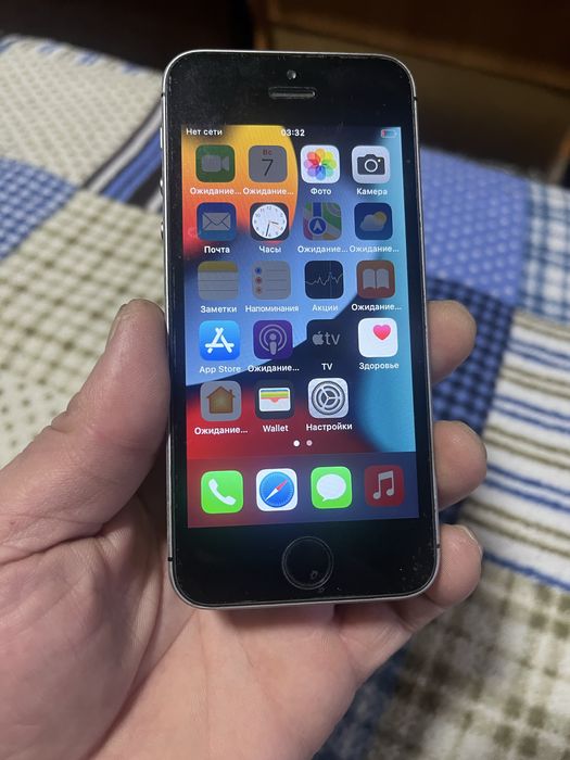 Продается iphone se