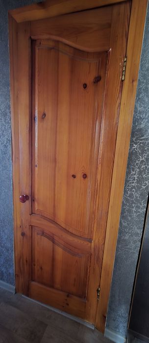 Продам деревянные двери