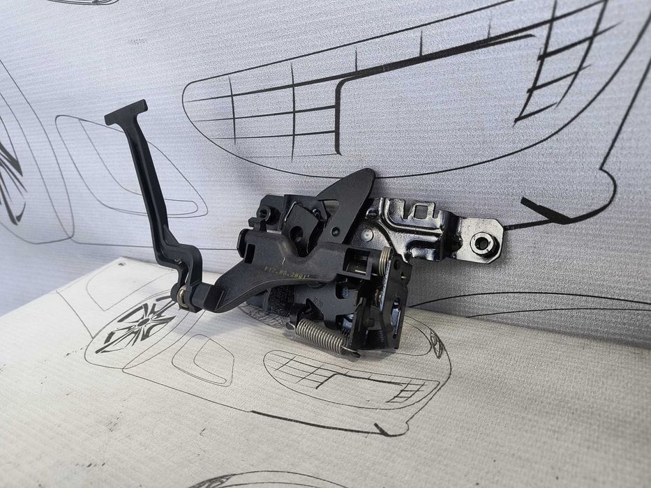 Broască / Mecanism Incuietoare Capotă Mercedes-Benz A-Class W169 / B-Class W245 Cod OEM A1698800660 (5C2)