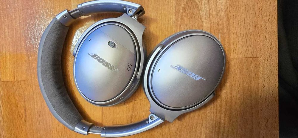 Bose QuietComfort 35 – Noise Cancelling – Bluetooth – Cutie + Husa