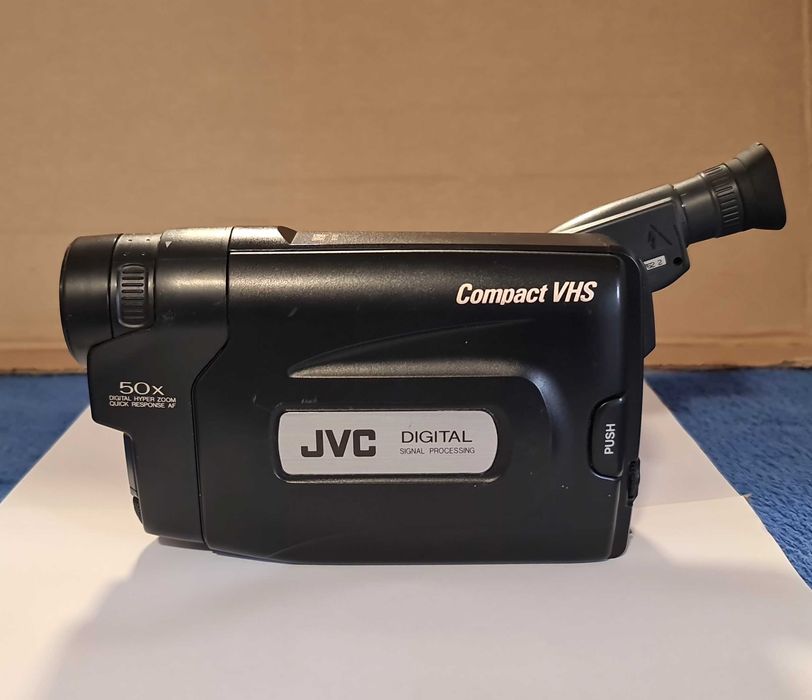 Video camera JVC. Funcțională
