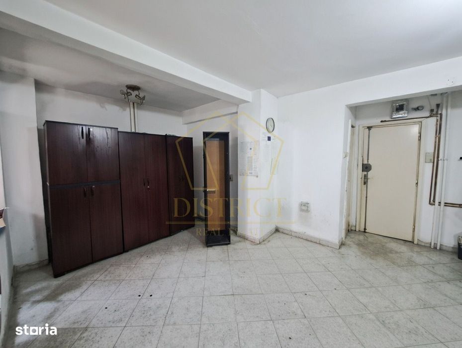 Apartament cu o camera, parcare in curte | Piata Victoriei — fotografia 3
