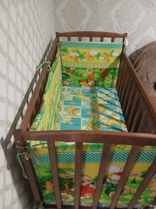 Продам кроватку находятся на Грэссе