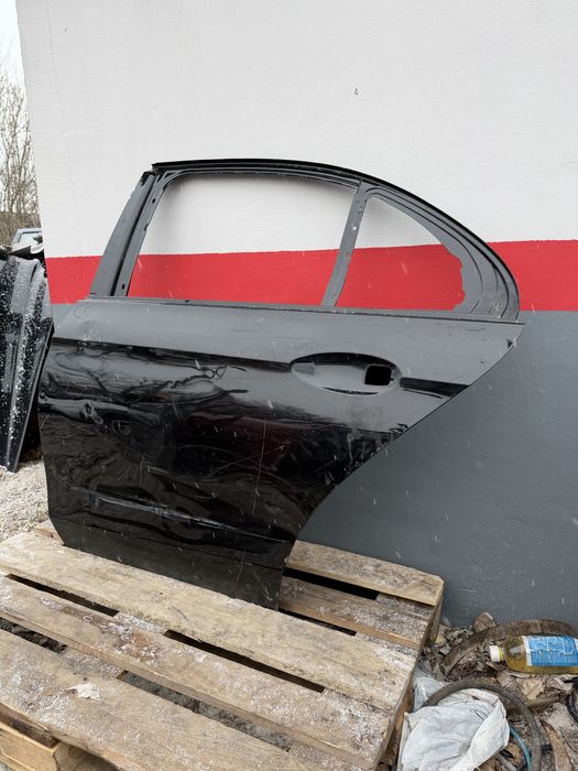 Задна лява врата Mercedes E w213