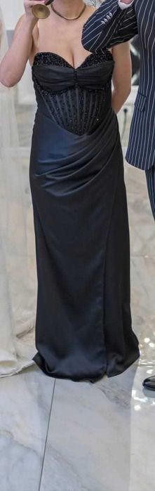 Vând rochii de nașă