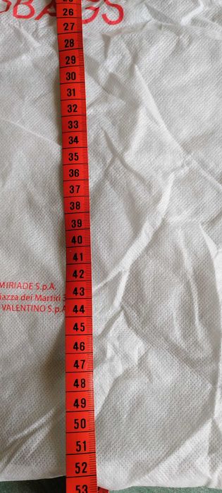 Sac cu snur, alb cu rosu, contra prafului de la Valentino! Fara uzura!