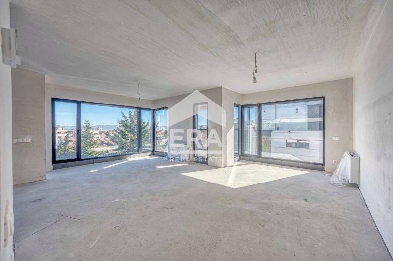 Продава се Тристаен апартамент в София, Лозенец - 167 кв.м за 3923 €/кв.м - Снимка #1