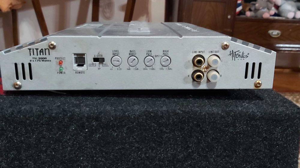 Subwoofer Auto Renegade GTB 2600 si Amplificator Auto Titan TXi 4000