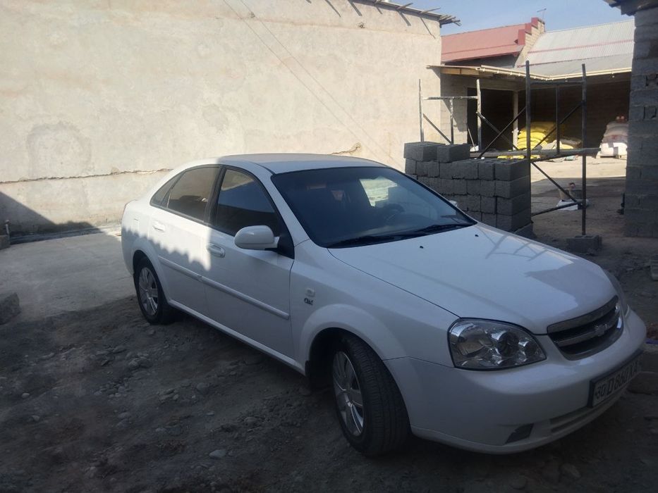 Lasetti 2011 holati zur pulini kelishamiz naxt pulga sotiladi