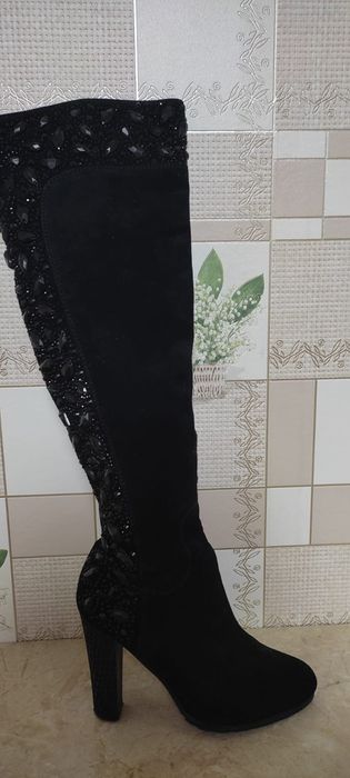 Ботфорты на каблуке