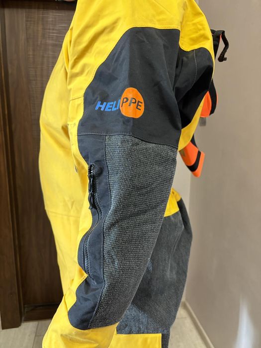 Професионален непромокаем