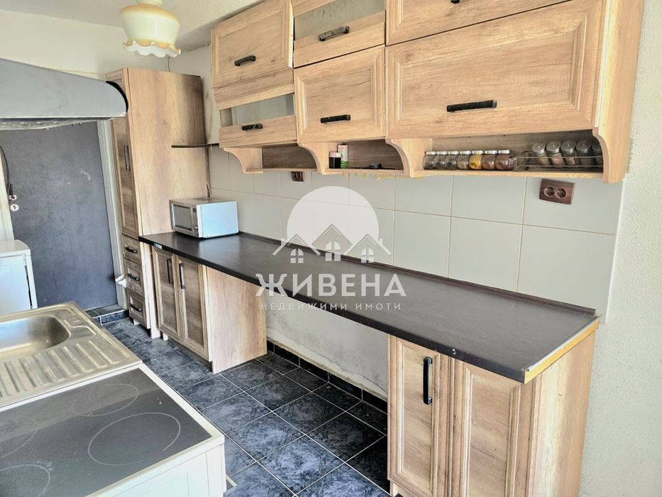 Продава две къщи в с. Могилище, обл. Добрич, до Каварна