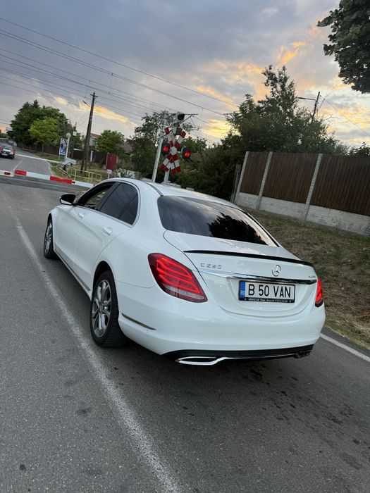 Mercedes c220 an 2015 170cp euro6
