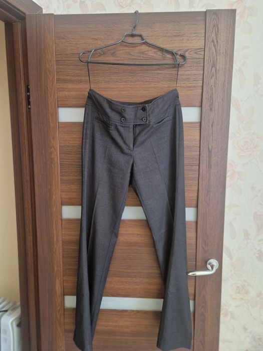 Продаю офисные брюки
