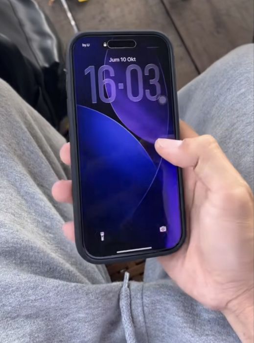 iPhone 16 pro de vanzare!