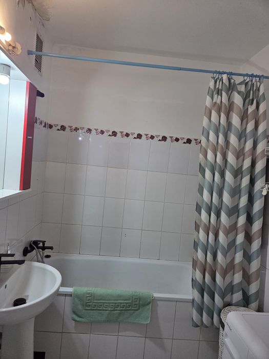 Închiriez apartament în Sebeș, 2 camere,etaj 2, Lucian  Bl