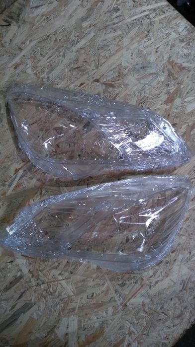 Мерцедес W212 E class Стъкло Фар ляв и десен