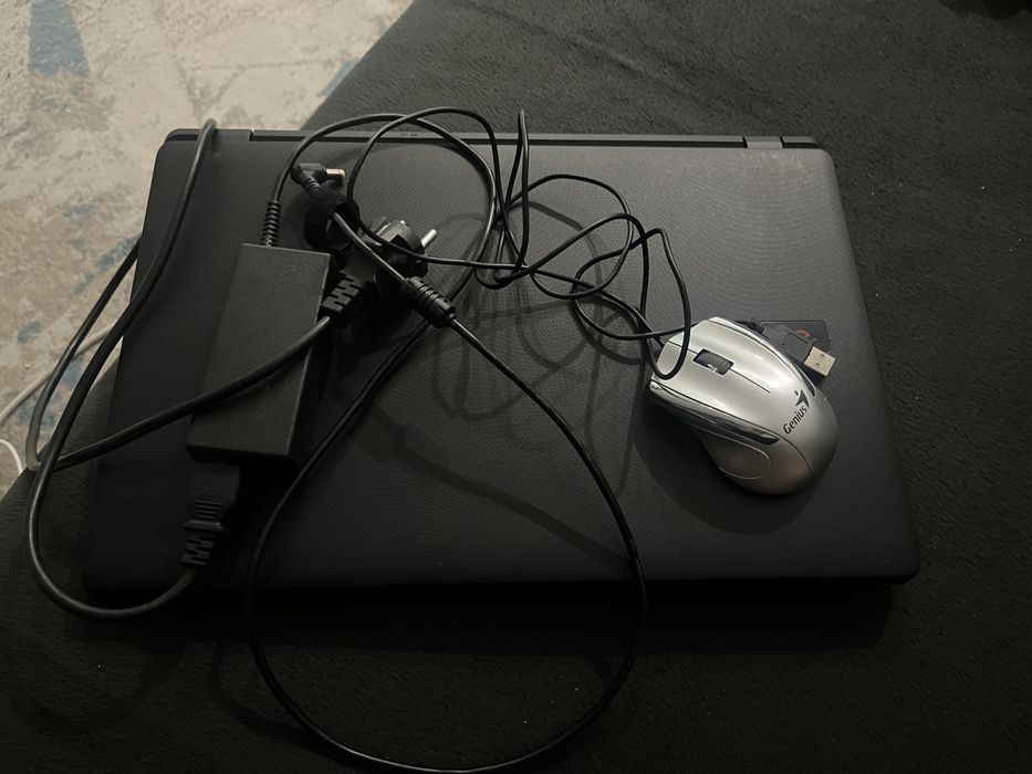 Ноутбук в хорошем состоянии работает только от сети