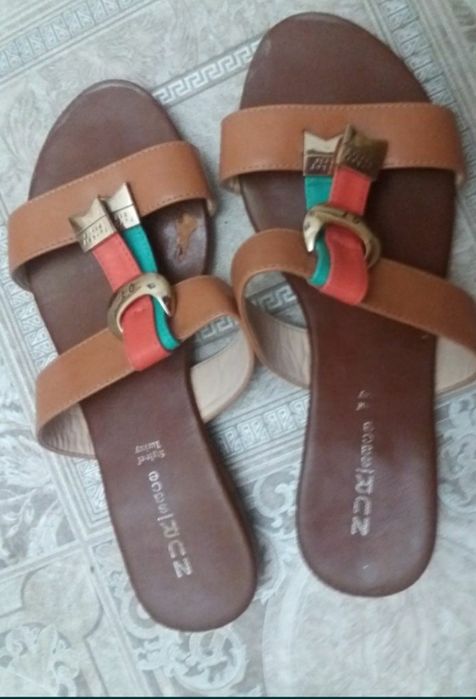 Шлепки женские  ^