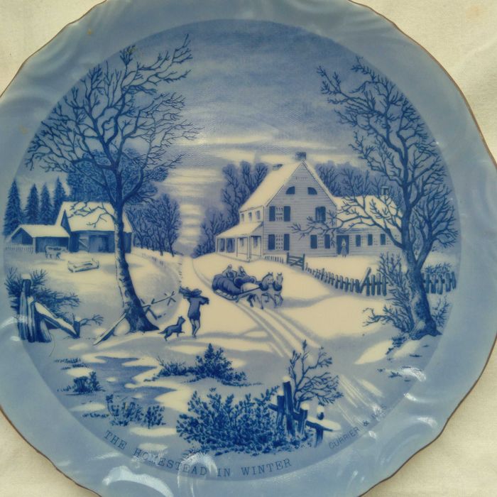 Чинии,декорирани в зимни пейзажи, фин порцелан,CURRIER  & IVES