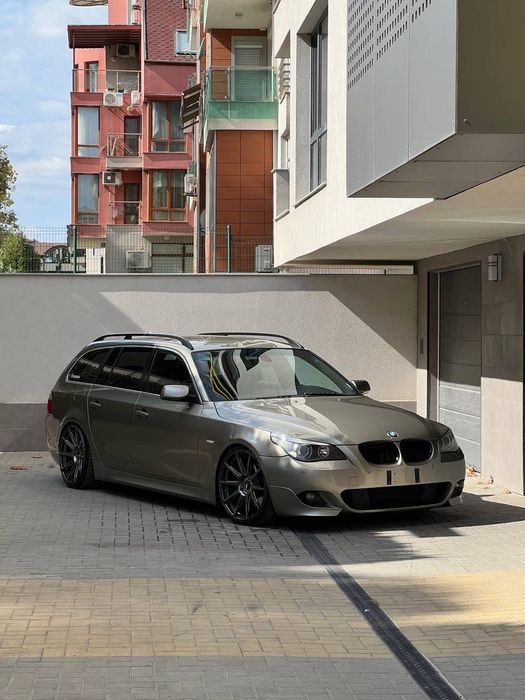 BMW e61 530d комби автомат 2004г