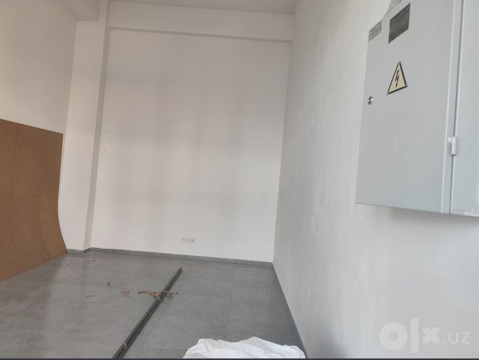 Index bozor hududida 1-qavatdagi tijorat do‘koni sotiladi