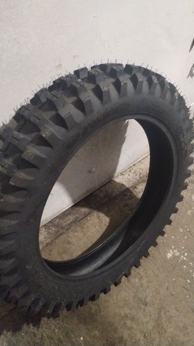 Эндуро шина на R18