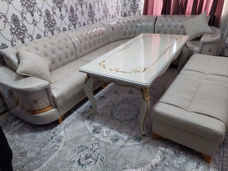 Честор  гостинной уголок и кухинный  акция