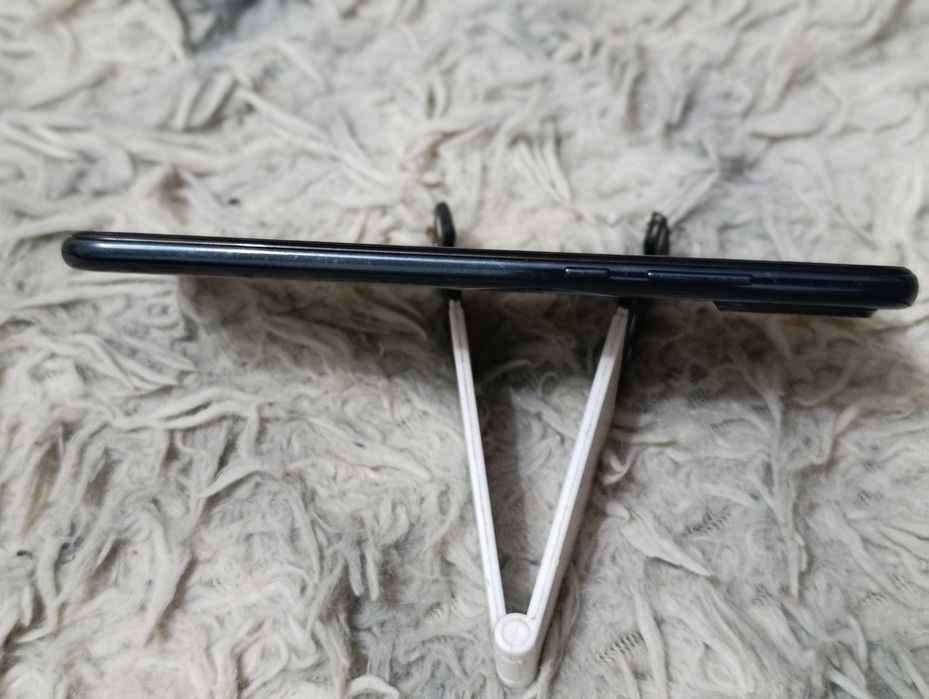 Продам Huawei P30 lite