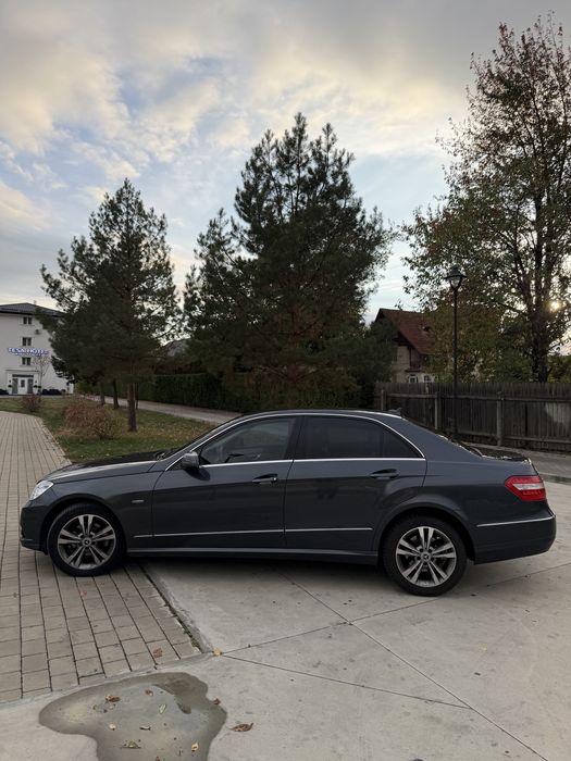MERCEDES-BENZ E-Class 2011 — imagine 3