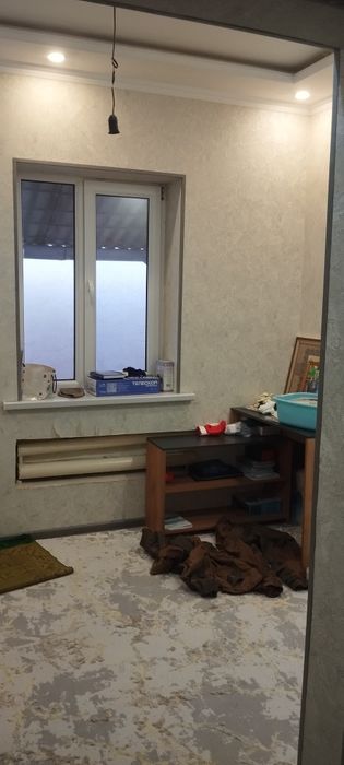 Ҳовли сотилади 6 хона 6 сотих