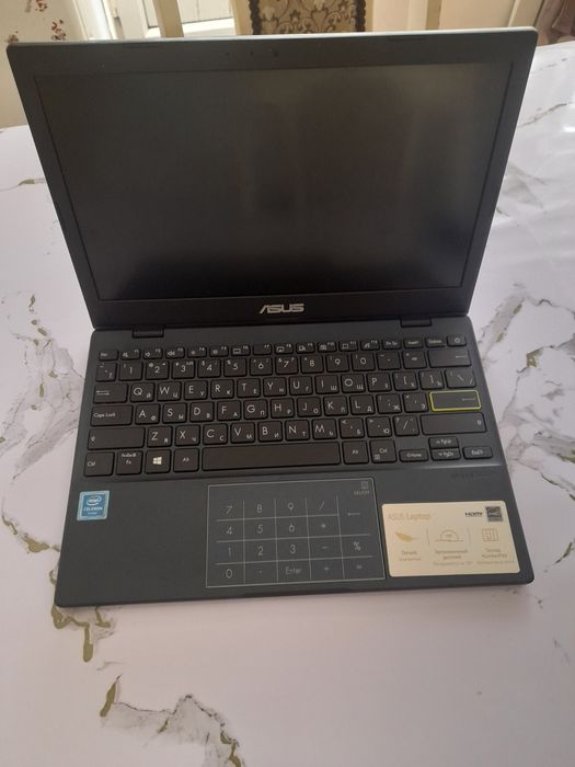 Продаю ноутбук !