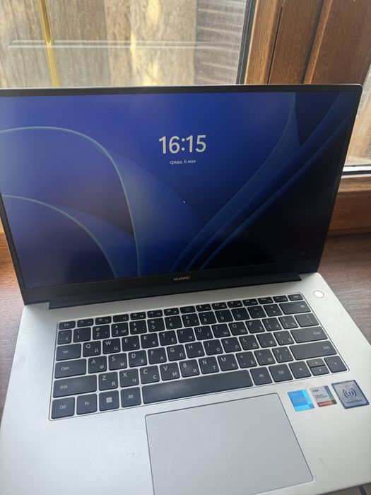 Ноутбук Huawei MateBook D 15 (Intel Core i5 / 8GB)