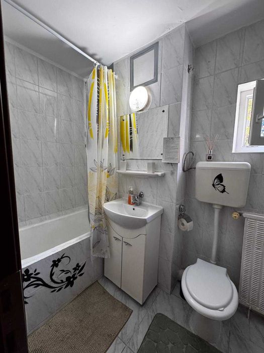 Garsonieră foarte spațioasă, 41 mp + balcon și aer condiționat | Strada Orșova | Etaj 1