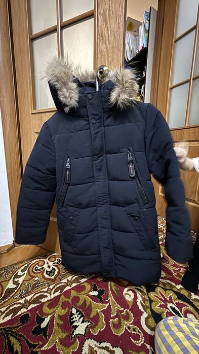 Продам детскую зимнюю одежду
