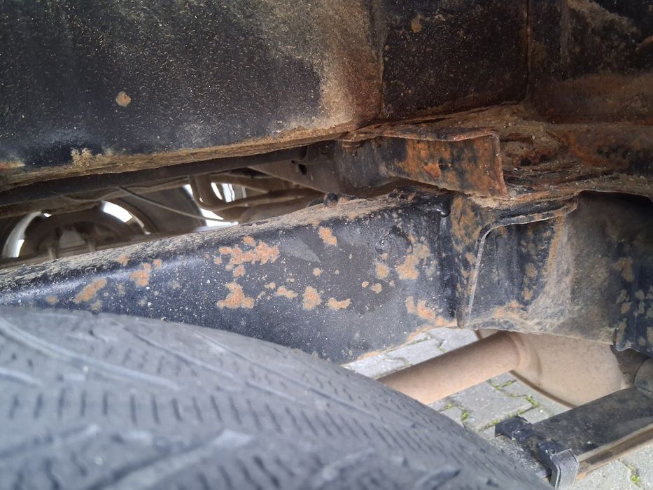 Se vinde nisan navara d40