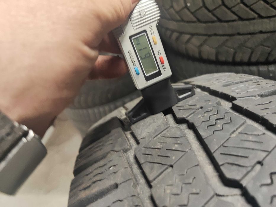 2бр.зимни гуми 205/65/16C Michelin